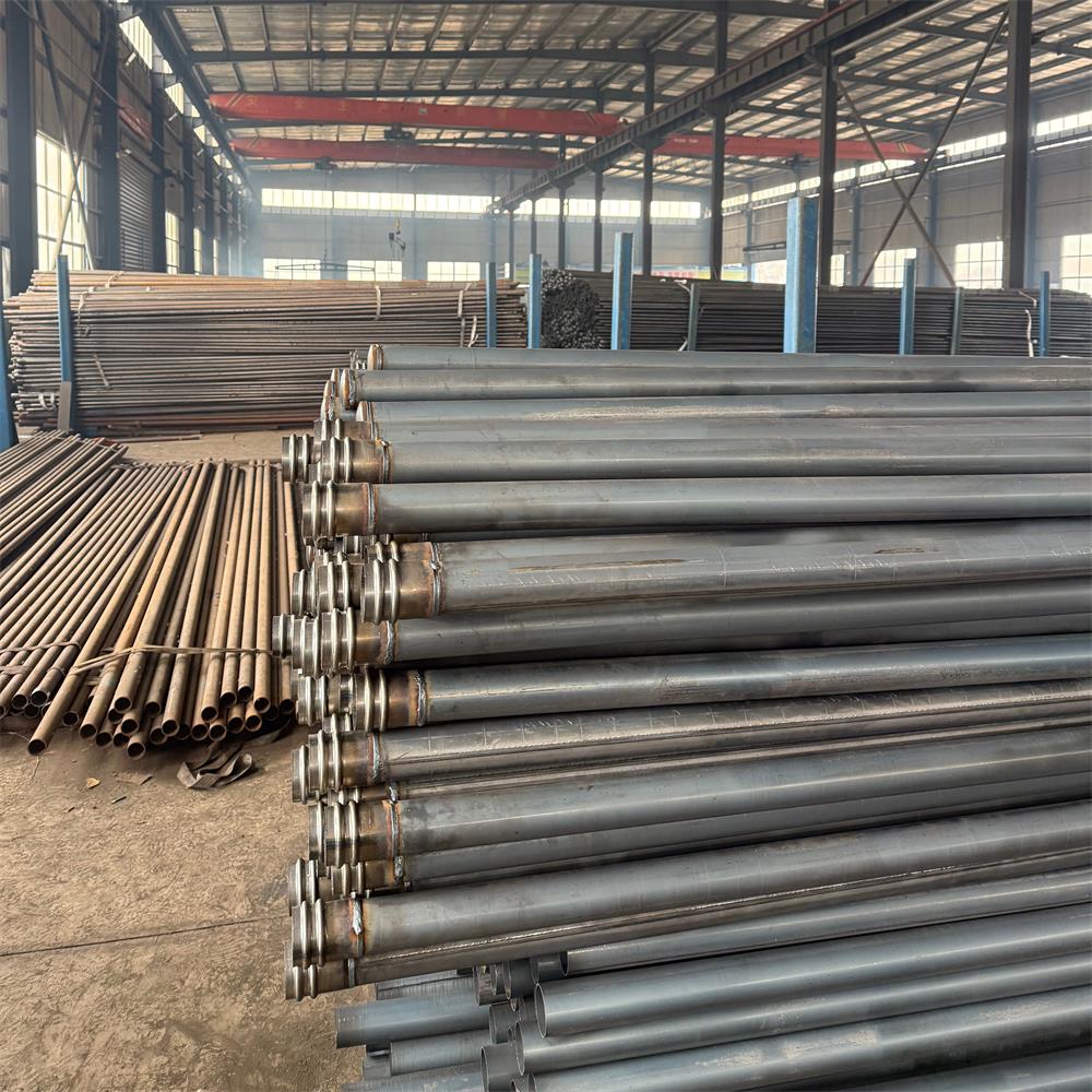 宝益德钢管福建省销售处 厂区及加工车间